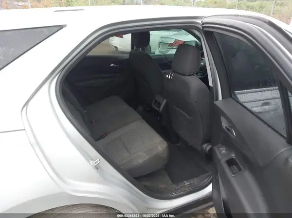 2GNAXSEV1J6342900 2018 CHEVROLET EQUINOX - Image 8