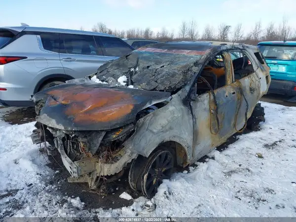 2GNAXSEV1J6344694 2018 CHEVROLET EQUINOX - Image 2