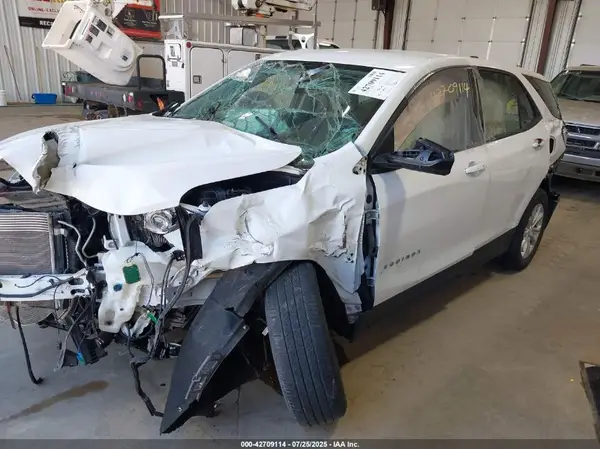 2GNAXSEV1K6144500 2019 CHEVROLET EQUINOX - Image 2