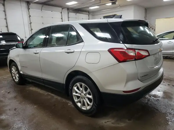 2GNAXSEV1K6281095 2019 CHEVROLET EQUINOX - Image 2