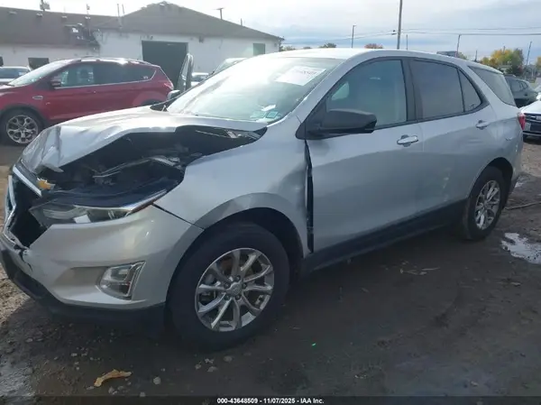 2GNAXSEV1L6147043 2020 CHEVROLET EQUINOX - Image 2