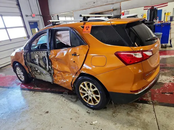 2GNAXSEV2J6100648 2018 CHEVROLET EQUINOX - Image 2