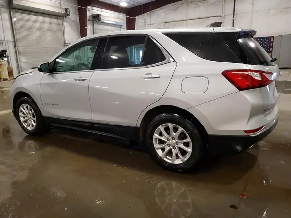 2GNAXSEV2J6104750 2018 CHEVROLET EQUINOX - Image 2