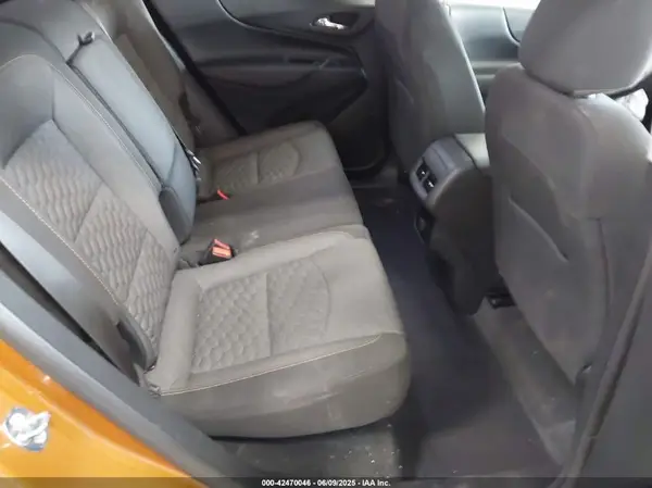 2GNAXSEV2J6125825 2018 CHEVROLET EQUINOX - Image 8