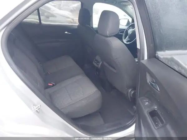 2GNAXSEV2J6187015 2018 CHEVROLET EQUINOX - Image 8