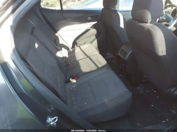 2GNAXSEV2J6214262 2018 CHEVROLET EQUINOX - Image 8