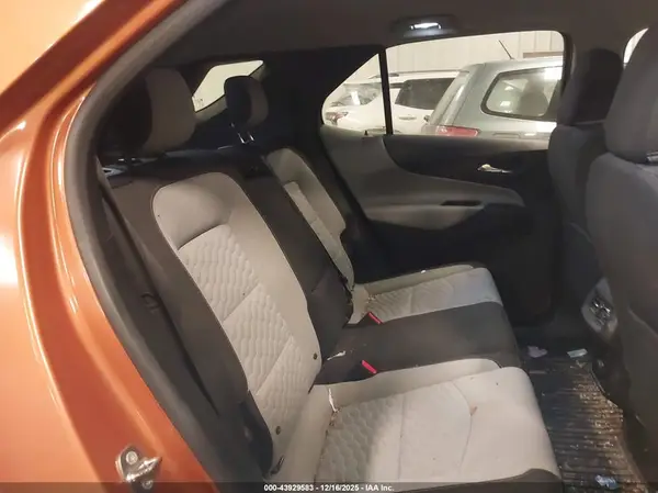 2GNAXSEV2J6244300 2018 CHEVROLET EQUINOX - Image 8