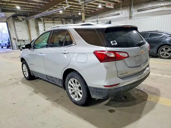 2GNAXSEV2J6255006 2018 CHEVROLET EQUINOX - Image 2