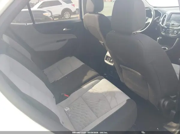 2GNAXSEV2J6264255 2018 CHEVROLET EQUINOX - Image 8