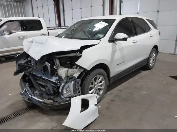 2GNAXSEV2J6314068 2018 CHEVROLET EQUINOX - Image 2