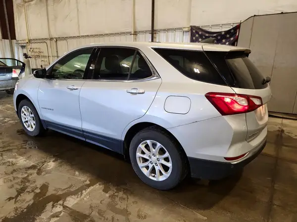 2GNAXSEV2J6320680 2018 CHEVROLET EQUINOX - Image 2