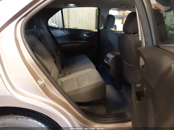 2GNAXSEV2J6327774 2018 CHEVROLET EQUINOX - Image 8
