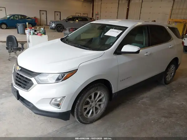 2GNAXSEV2J6331503 2018 CHEVROLET EQUINOX - Image 2