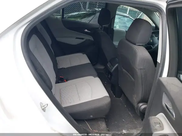 2GNAXSEV2K6243052 2019 CHEVROLET EQUINOX - Image 8