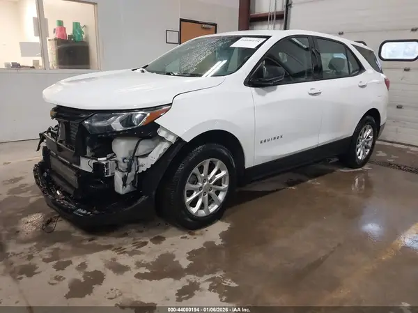 2GNAXSEV2K6289075 2019 CHEVROLET EQUINOX - Image 2
