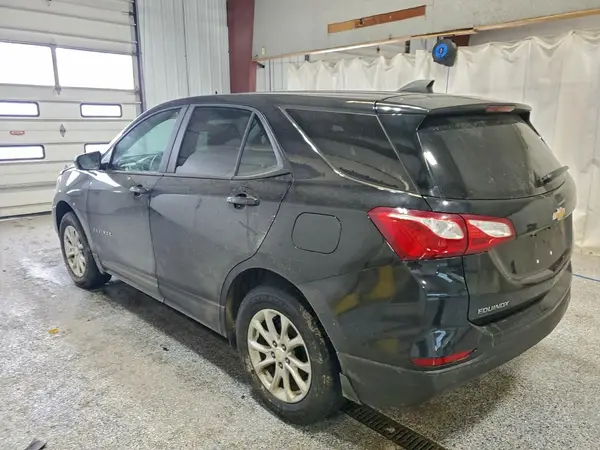2GNAXSEV2L6176082 2020 CHEVROLET EQUINOX - Image 2