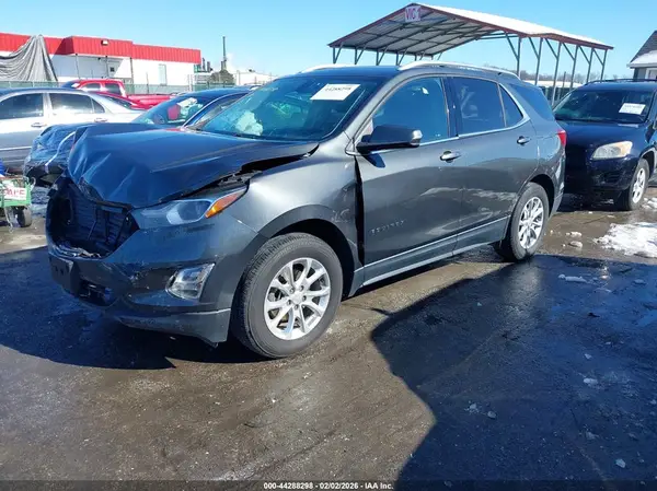 2GNAXSEV3J6103705 2018 CHEVROLET EQUINOX - Image 2