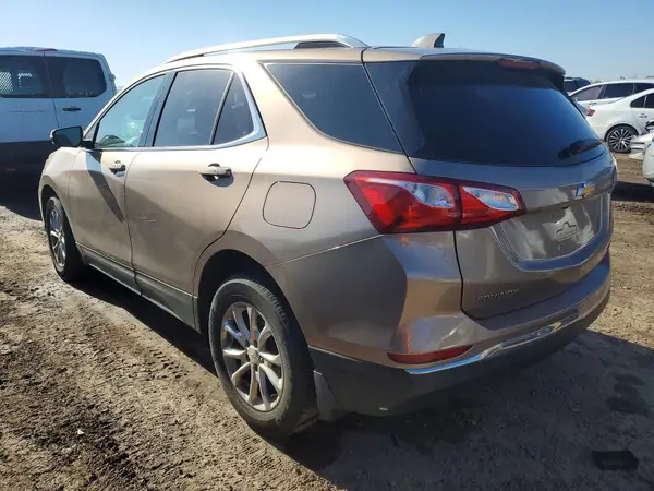 2GNAXSEV3J6148157 2018 CHEVROLET EQUINOX - Image 2