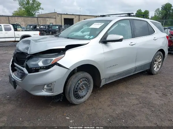 2GNAXSEV3J6157859 2018 CHEVROLET EQUINOX - Image 2