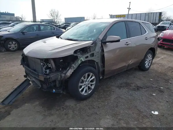 2GNAXSEV3J6229143 2018 CHEVROLET EQUINOX - Image 2