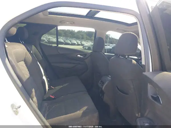 2GNAXSEV3J6235797 2018 CHEVROLET EQUINOX - Image 8