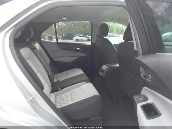 2GNAXSEV3J6241678 2018 CHEVROLET EQUINOX - Image 8