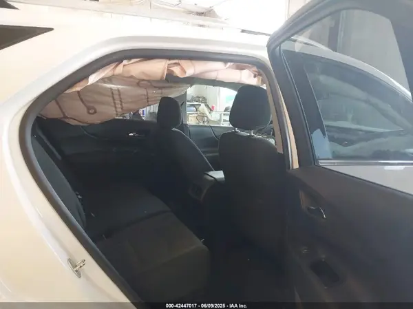 2GNAXSEV3J6262613 2018 CHEVROLET EQUINOX - Image 8