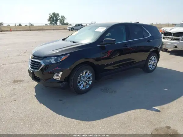 2GNAXSEV3J6267911 2018 CHEVROLET EQUINOX - Image 2