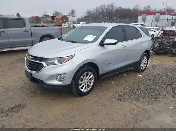 2GNAXSEV3J6272400 2018 CHEVROLET EQUINOX - Image 2