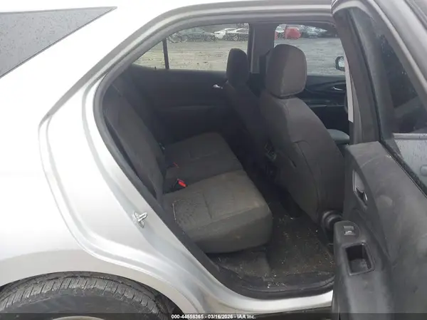 2GNAXSEV3J6272400 2018 CHEVROLET EQUINOX - Image 8