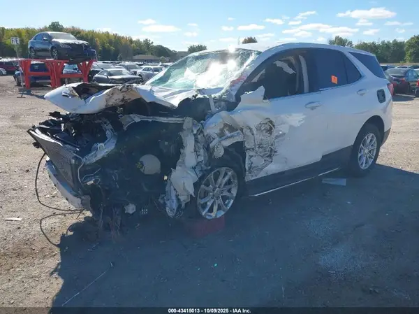 2GNAXSEV3J6281582 2018 CHEVROLET EQUINOX - Image 2