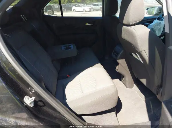2GNAXSEV3J6305749 2018 CHEVROLET EQUINOX - Image 8