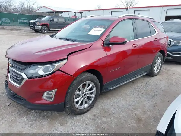 2GNAXSEV3J6310045 2018 CHEVROLET EQUINOX - Image 2