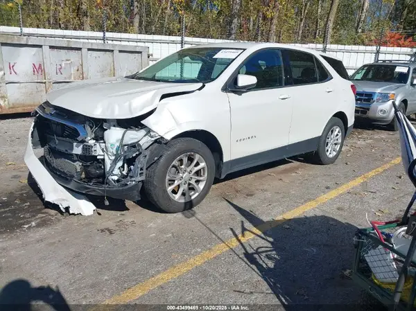 2GNAXSEV3J6352232 2018 CHEVROLET EQUINOX - Image 2