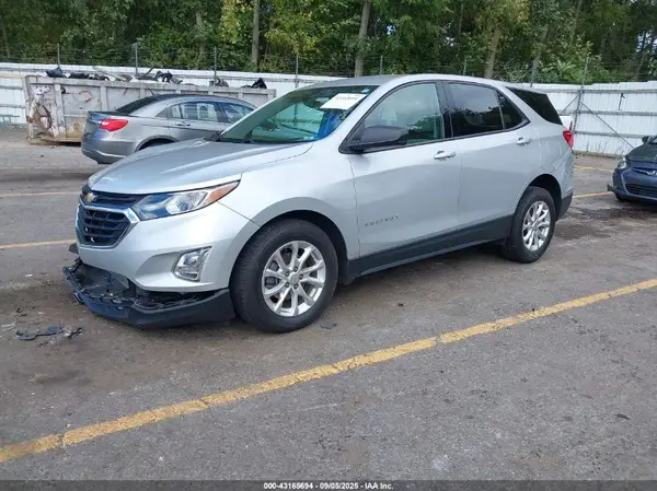 2GNAXSEV3K6165820 2019 CHEVROLET EQUINOX - Image 2
