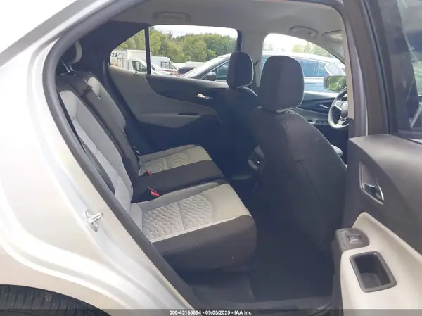 2GNAXSEV3K6165820 2019 CHEVROLET EQUINOX - Image 8