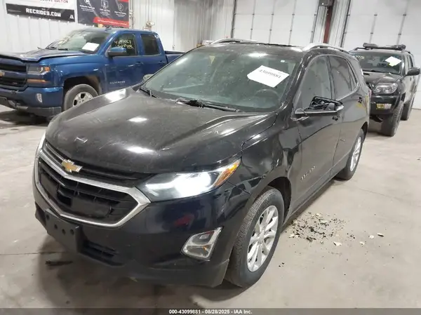 2GNAXSEV4J6103129 2018 CHEVROLET EQUINOX - Image 2