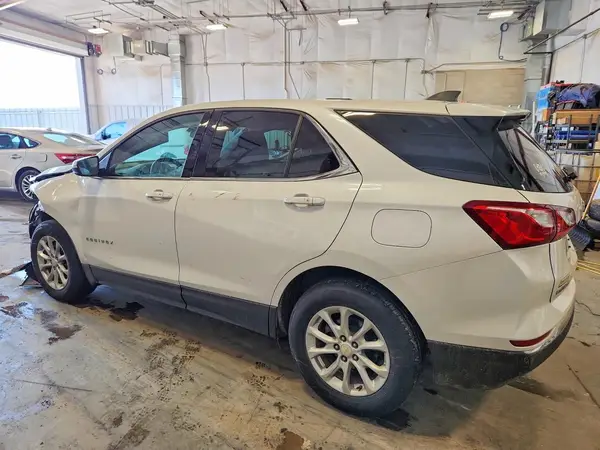 2GNAXSEV4J6124854 2018 CHEVROLET EQUINOX - Image 2
