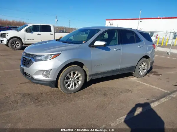 2GNAXSEV4J6182091 2018 CHEVROLET EQUINOX - Image 2