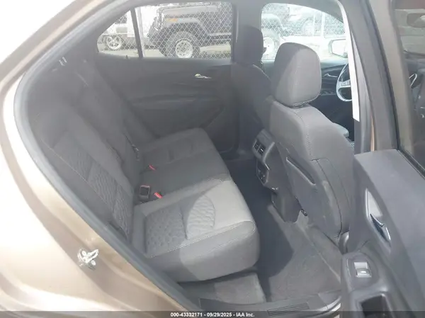 2GNAXSEV4J6230172 2018 CHEVROLET EQUINOX - Image 8
