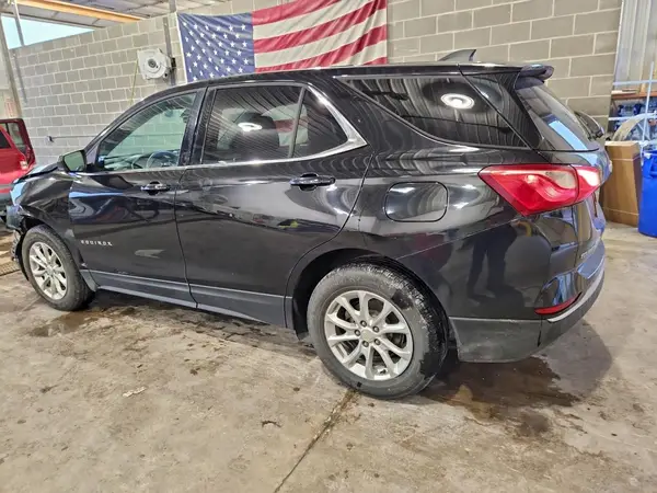 2GNAXSEV4J6254486 2018 CHEVROLET EQUINOX - Image 2
