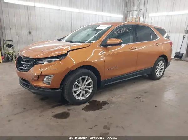 2GNAXSEV4J6270350 2018 CHEVROLET EQUINOX - Image 2