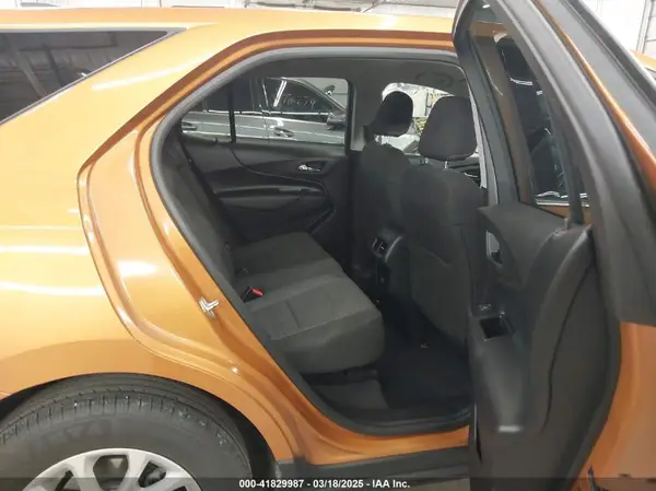 2GNAXSEV4J6270350 2018 CHEVROLET EQUINOX - Image 8
