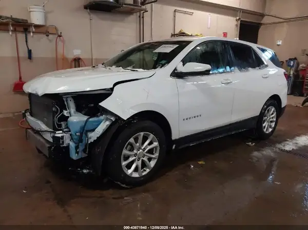 2GNAXSEV4J6271241 2018 CHEVROLET EQUINOX - Image 2