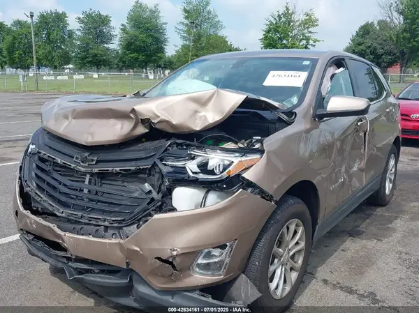 2GNAXSEV4J6274074 2018 CHEVROLET EQUINOX - Image 2