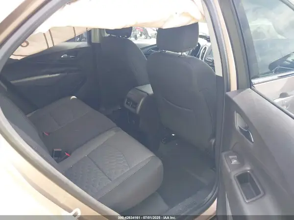 2GNAXSEV4J6274074 2018 CHEVROLET EQUINOX - Image 8
