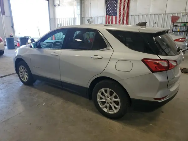 2GNAXSEV4J6282496 2018 CHEVROLET EQUINOX - Image 2