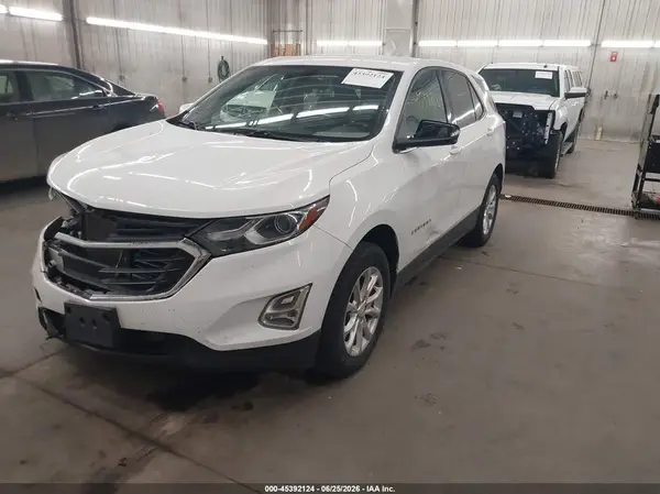 2GNAXSEV4J6301855 2018 CHEVROLET EQUINOX - Image 2