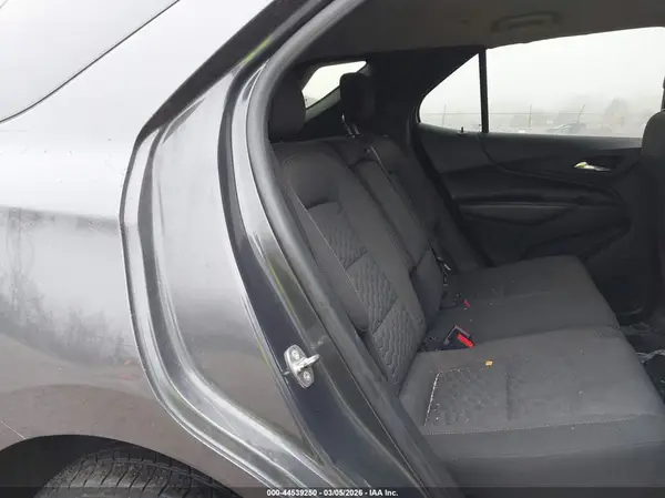 2GNAXSEV4J6322057 2018 CHEVROLET EQUINOX - Image 8
