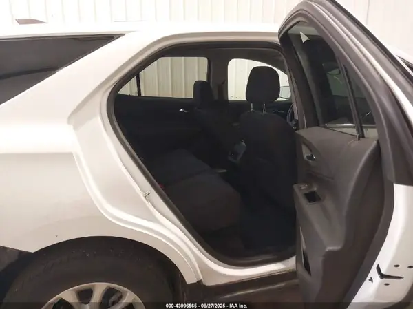 2GNAXSEV4J6341689 2018 CHEVROLET EQUINOX - Image 8